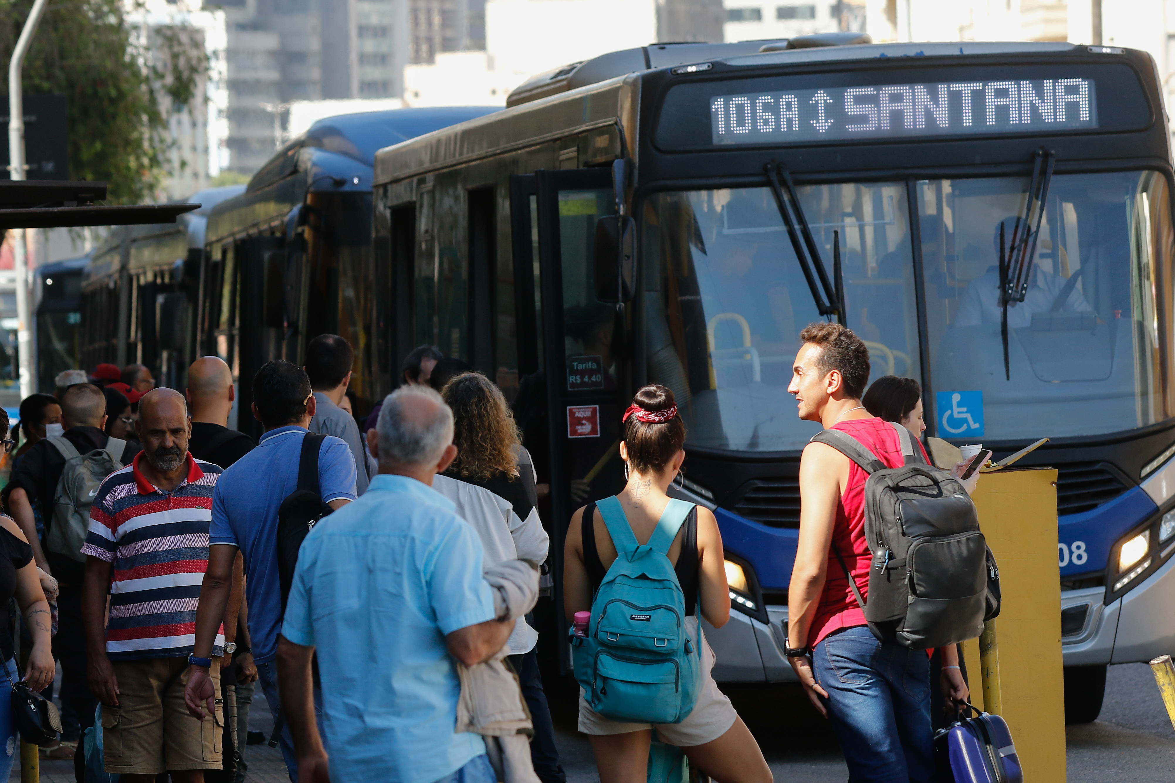PT notifica TRE-SP por falta de ônibus na cidade neste domingo