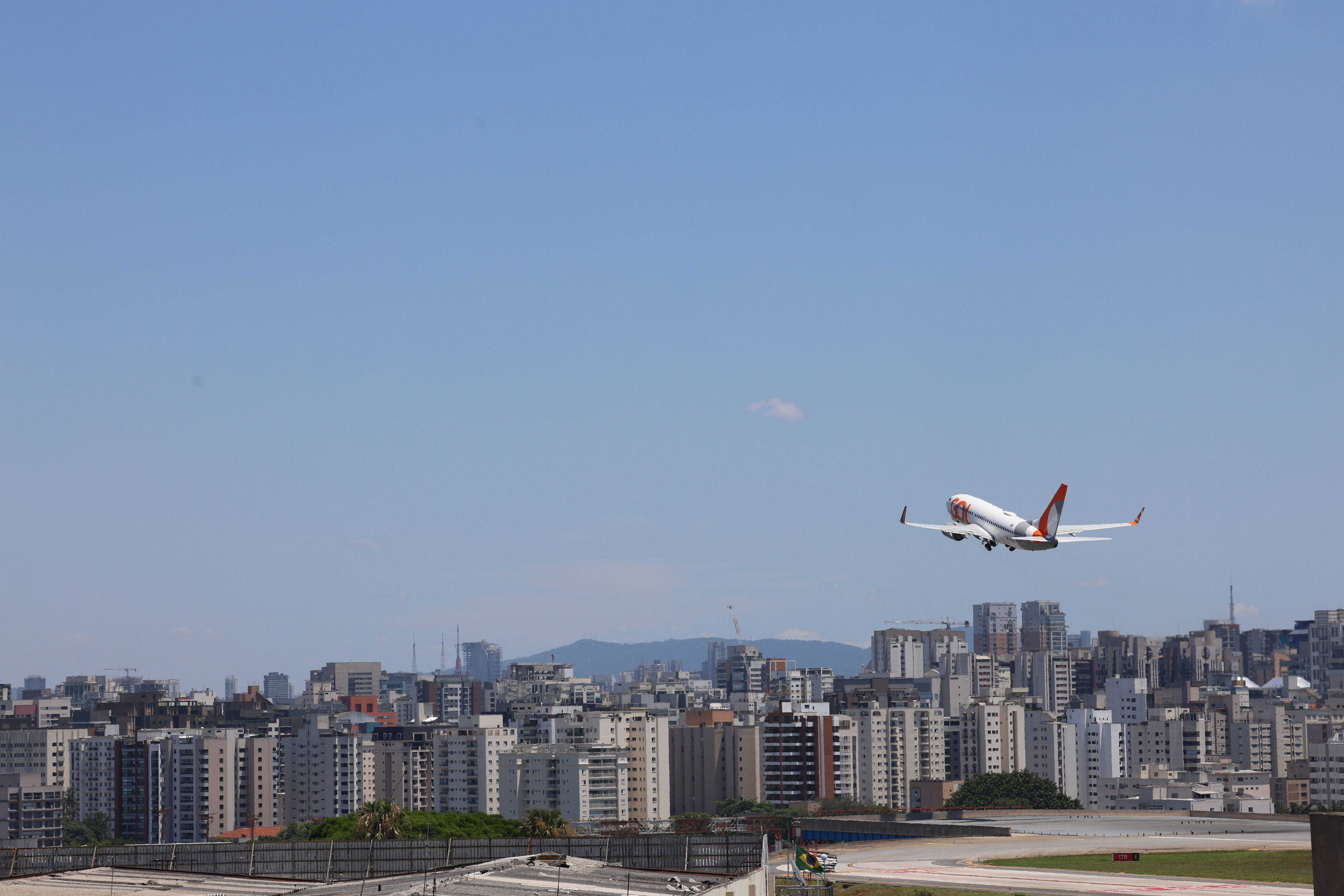Anac estabelece regras mais restritivas para aviação em Congonhas (SP)