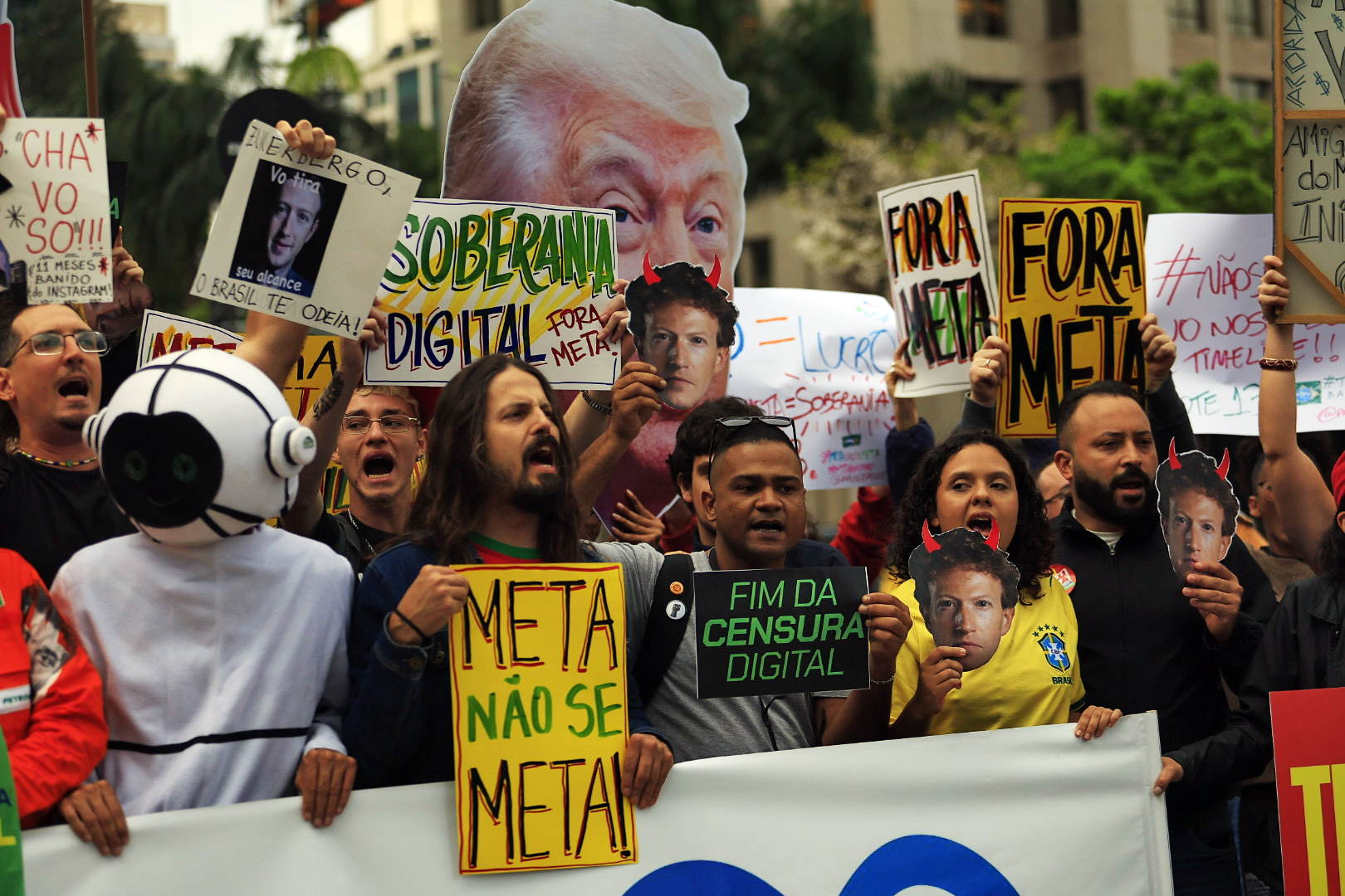 Ato em São Paulo cobra neutralidade da Meta nas eleições