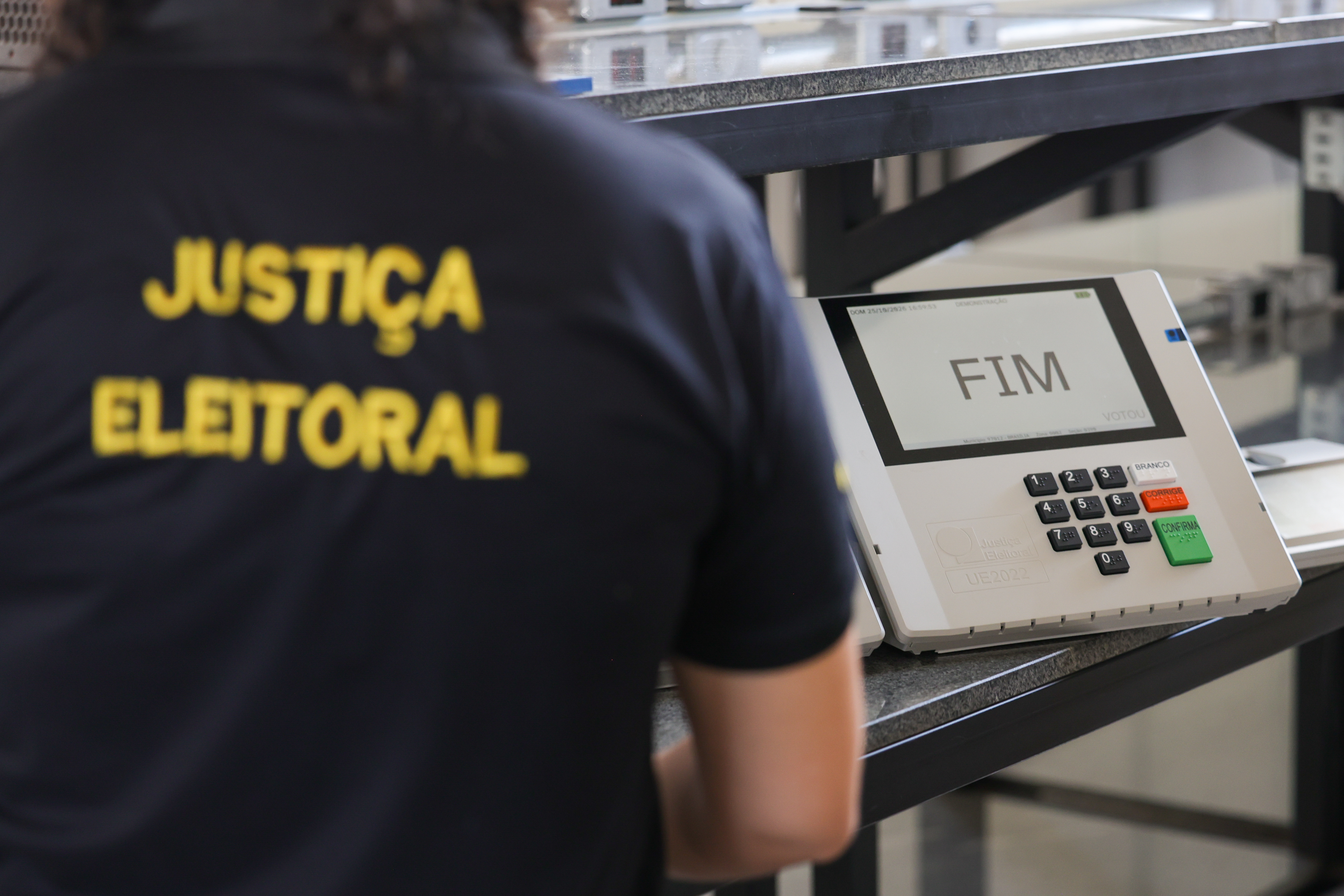 Assédio eleitoral aos trabalhadores é crime; veja como denunciar