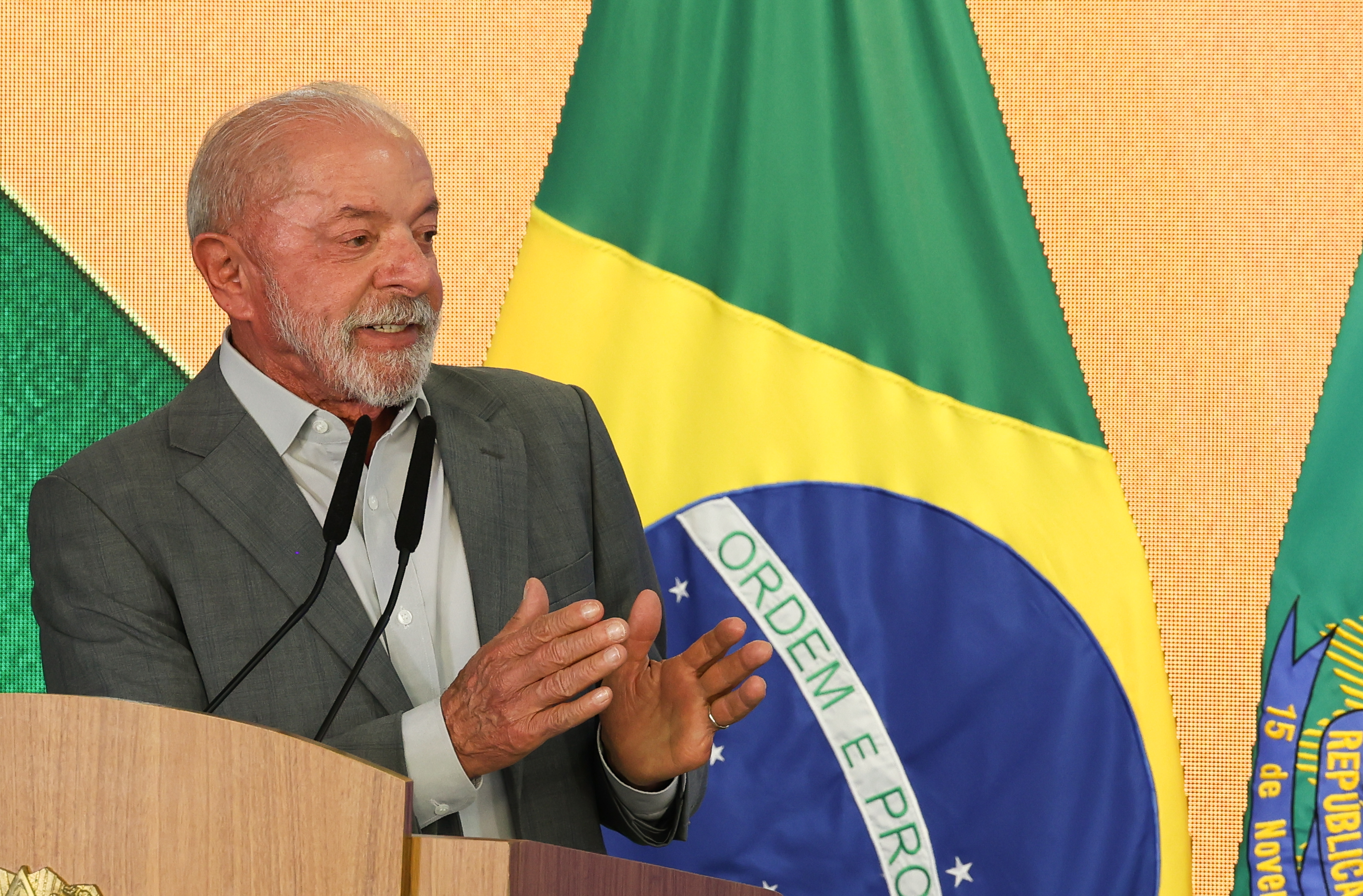 Após vitória nas urnas, Lula vai retomar viagens internacionais