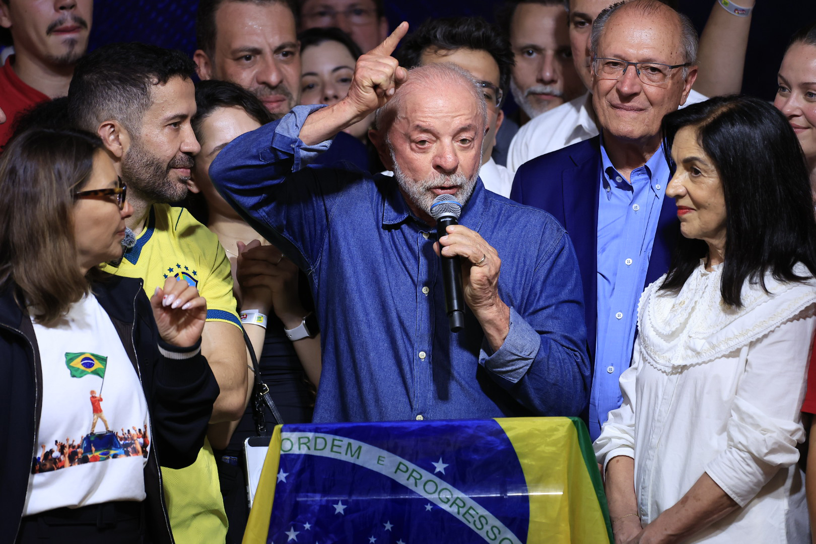“Vamos mudar o jeito de governar este país”, diz Lula