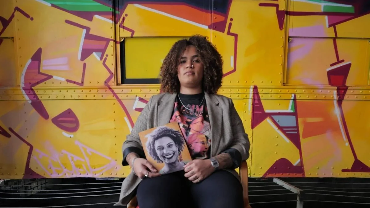 Filha de Marielle relata ofensas racistas à mãe em grupo da PUC-Rio