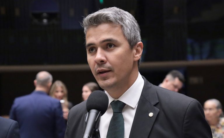Comissão aprova acessibilidade em páginas de escolas na internet
