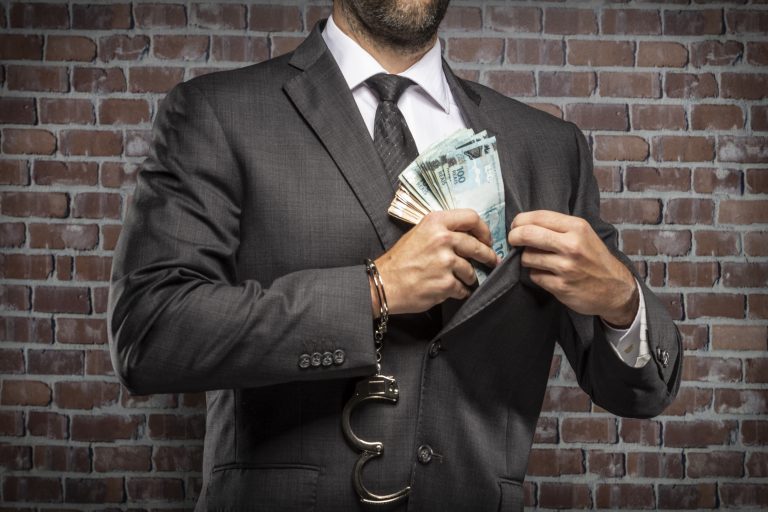 Projeto cria crime de corrupção sistêmica no Código Penal