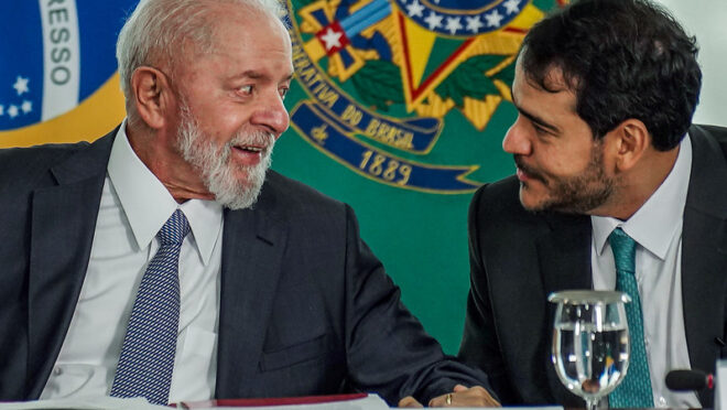 Governo pede que STF suspenda todas as ações de vítimas do INSS contra a União