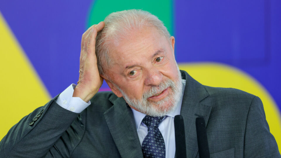 Reprovação ao governo Lula sobe e atinge 40%, aponta Datafolha