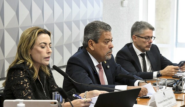 CPI das Bets: relatório final pede indiciamento de Virgínia e Deolane; votação é adiada
