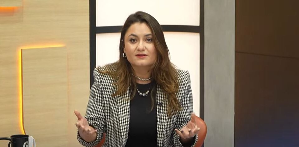 Anne Dias: “Congresso está sem credibilidade”
