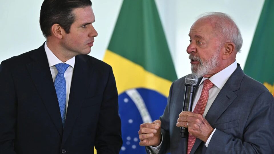 Câmara afronta Lula ao pautar urgência contra aumento do IOF