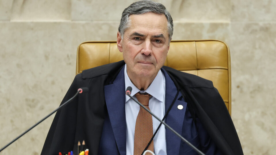 Barroso afirma que mentir precisa voltar a ser considerado errado e defende regulação na internet