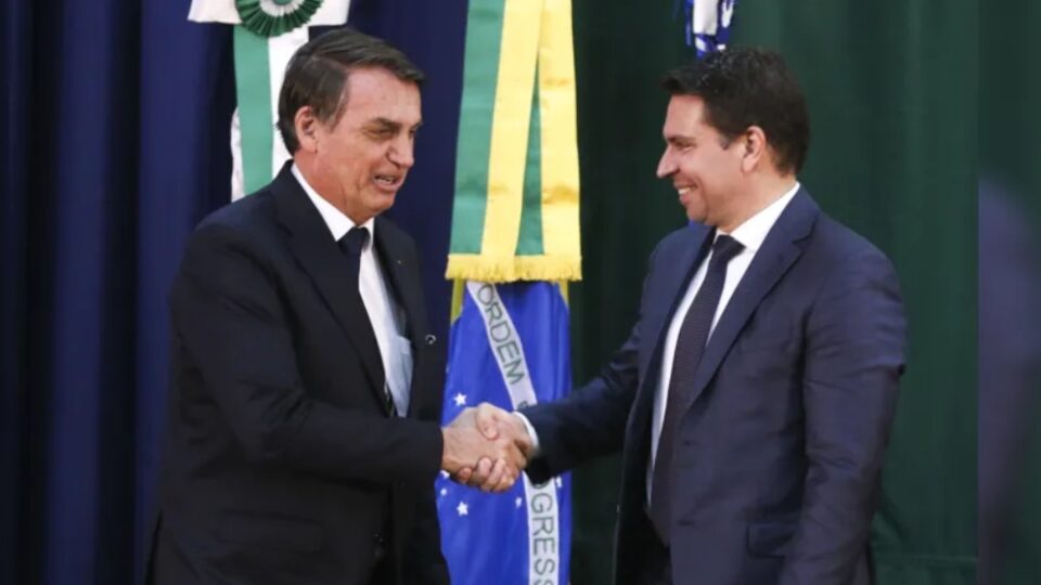 PF indicia Bolsonaro e Ramagem por suposta “Abin paralela”
