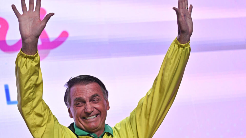Paraná Pesquisas: Bolsonaro supera Lula em intenção de votos no DF