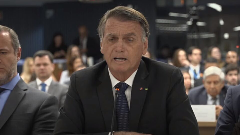 Apoiadores de Bolsonaro repercutem interrogatório no STF: “discordar não é golpe”
