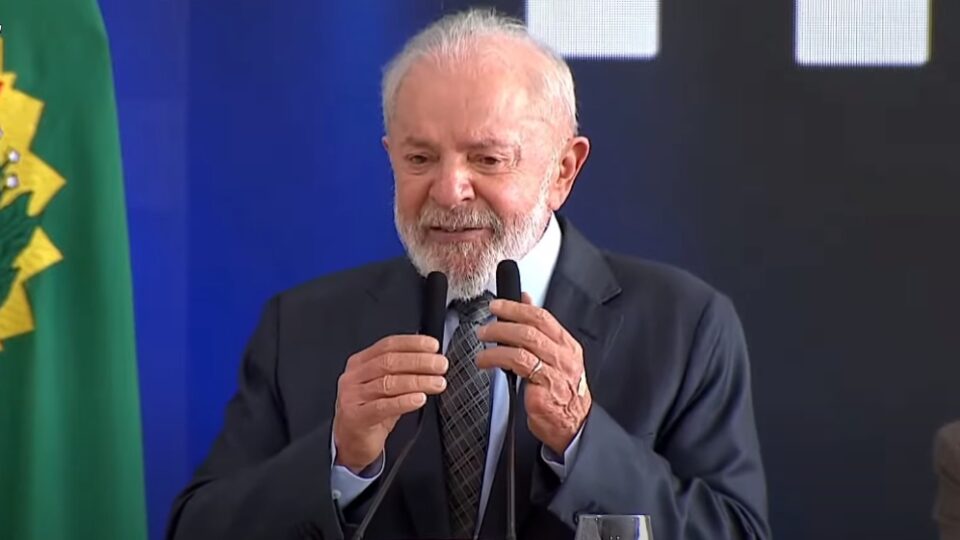 Lula pede ao STF para abrir crédito extraordinário para ressarcir vítimas do INSS