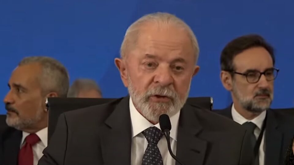 Lula retoma críticas ao embargo a Cuba e defende integração entre Brasil e Caribe