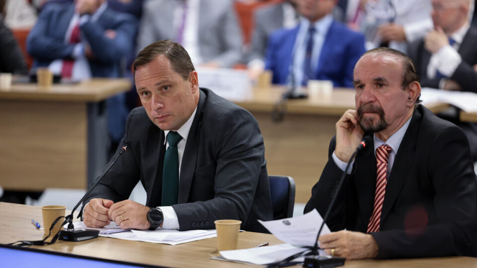 Mauro Cid nega em depoimento plano de fuga investigado pela PF, diz defesa