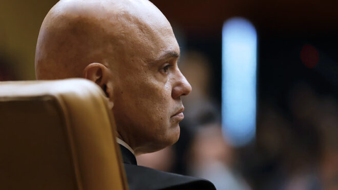 Atuação do governo em defesa jurídica de Moraes nos EUA expõe falhas na separação de poderes