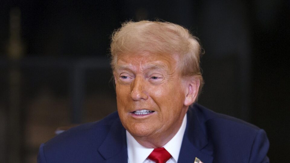 Governo devolve carta de Trump e convoca novamente encarregado da embaixada dos EUA