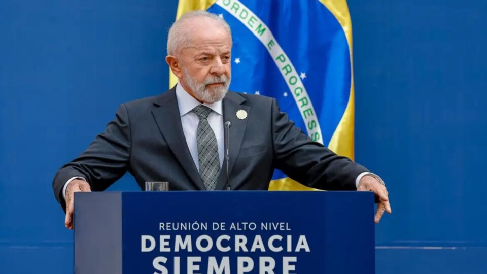 “Não há uma guerra tarifária”, afirma Lula sobre tarifaço dos EUA