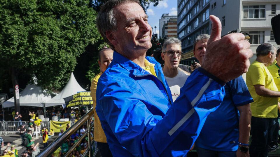 Pesquisa para presidente aponta Bolsonaro na liderança no Paraná