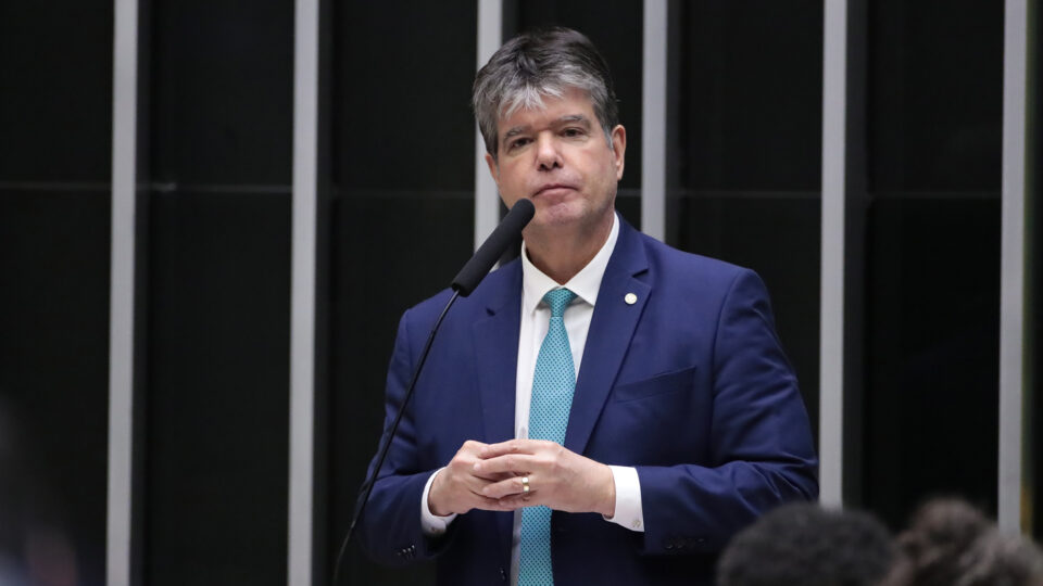 Câmara aprova proibição de testes em animais para cosméticos
