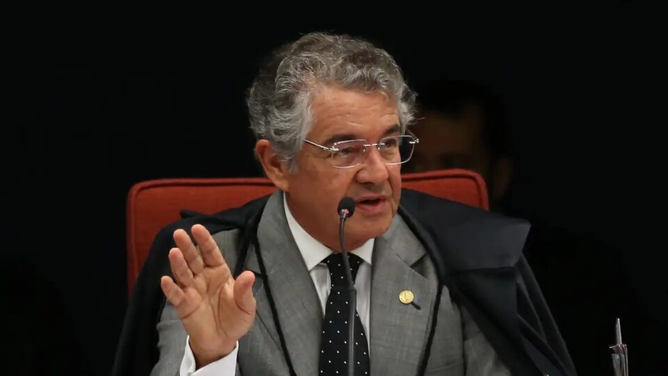 Ex-ministro do STF critica Moraes por “potencializar” artigo que impôs cautelares a Bolsonaro