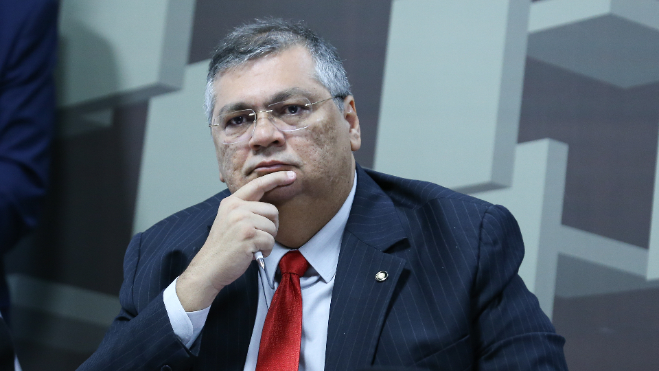 EUA podem sancionar mais autoridades após Moraes e Dino afrontarem a Lei Magnitsky
