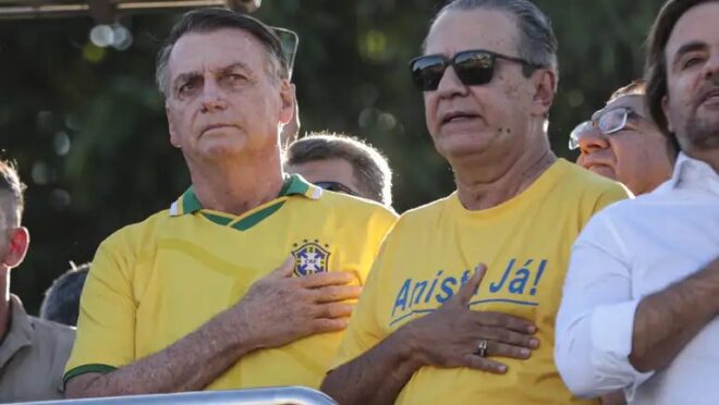 Líderes evangélicos repudiam inclusão de Silas Malafaia em inquérito do STF