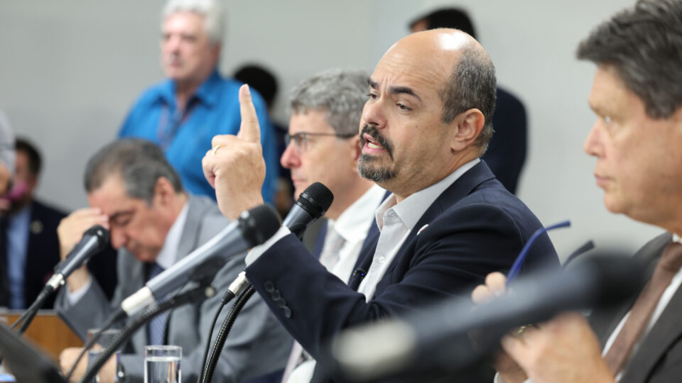 Governo de Minas corre contra o tempo para aderir ao Propag