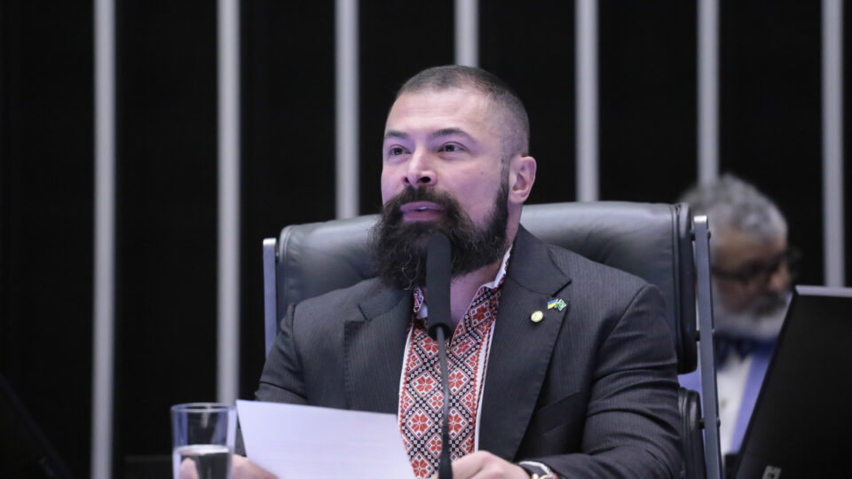 Câmara faz sessão especial para estreitar laços com a Ucrânia apesar da política externa de Lula 