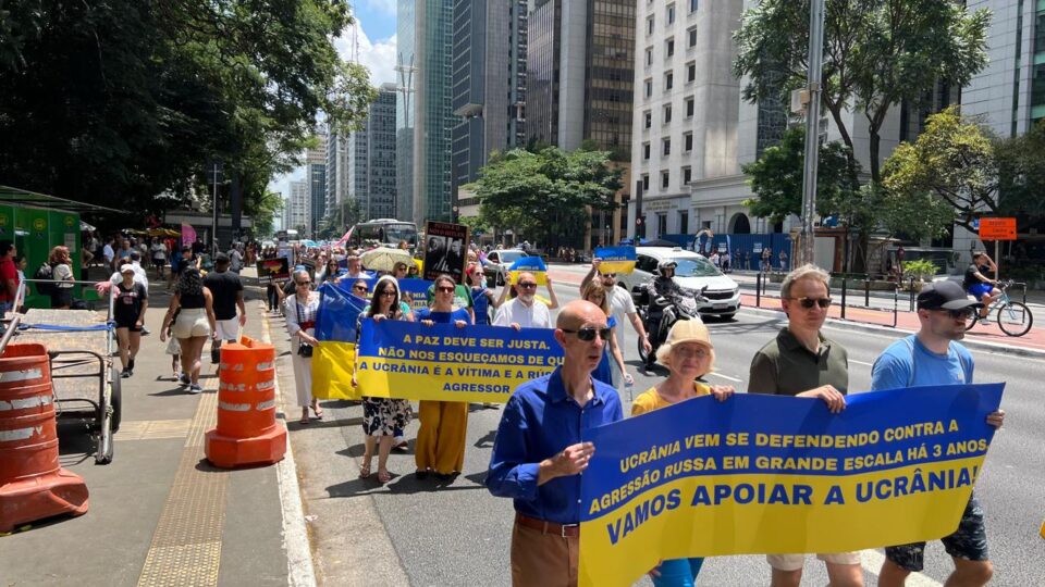 Comunidade ucraniana fará manifestações em São Paulo e Rio contra invasão da Rússia