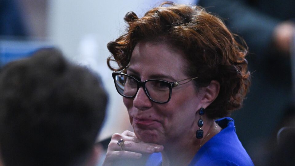 STF condena Carla Zambelli a prisão e perda de mandato por perseguição armada