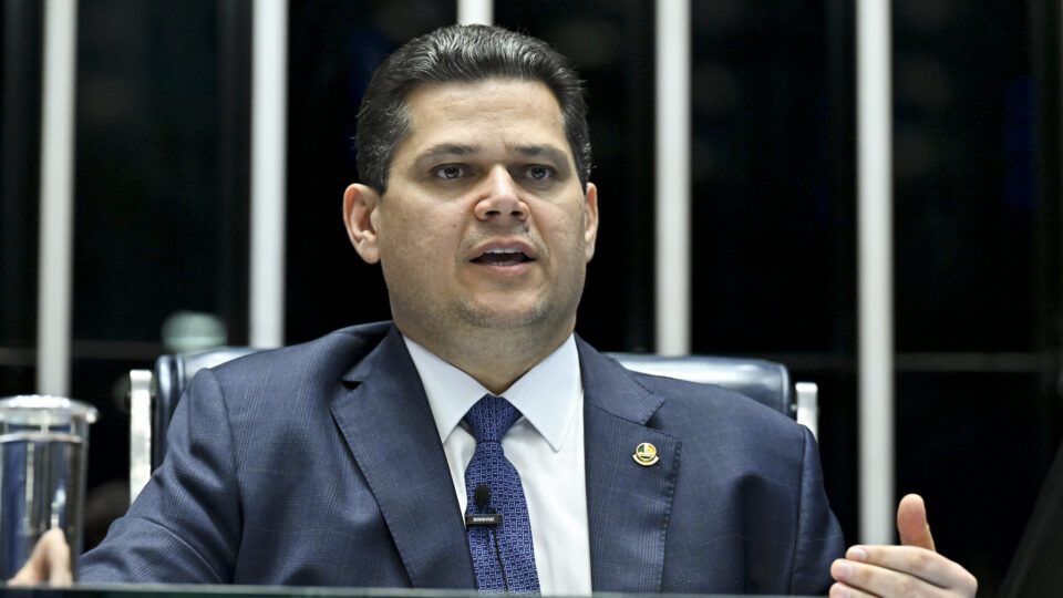 Alcolumbre garante que CPMI do INSS será instalada na próxima semana