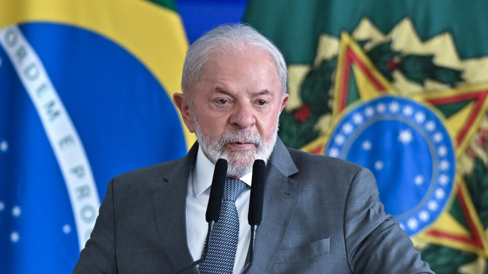 Disputa “sem precedentes” entre EUA e Brasil pode se agravar, afirma Financial Times