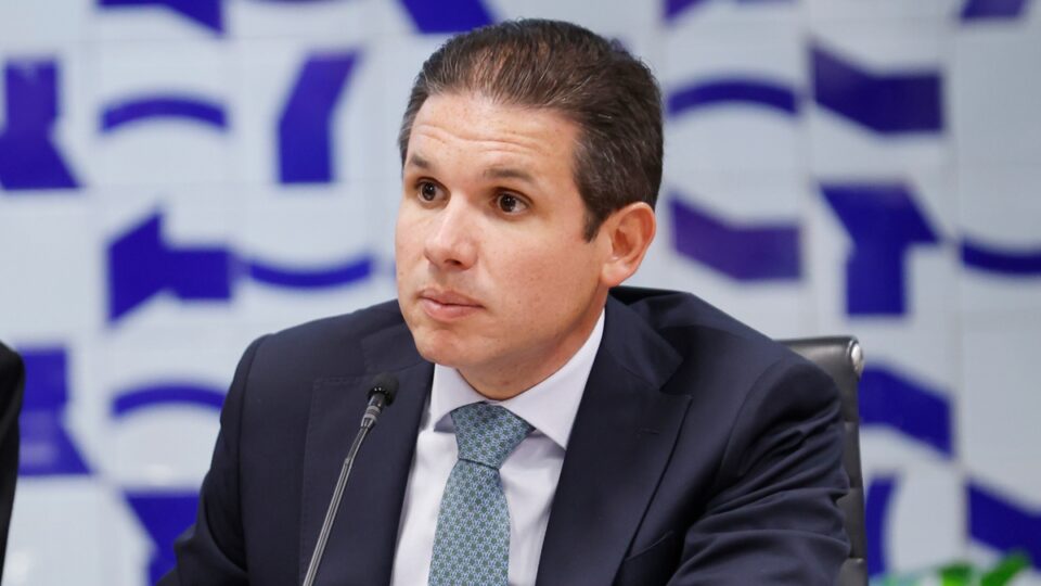 Motta se diz favorável à punição de parlamentares que ocuparam mesa da Câmara por quase dois dias