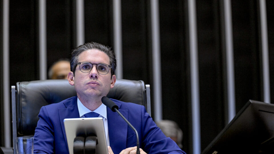 Oposição vê PEC da Imunidade como primeiro passo para votar o fim do foro 