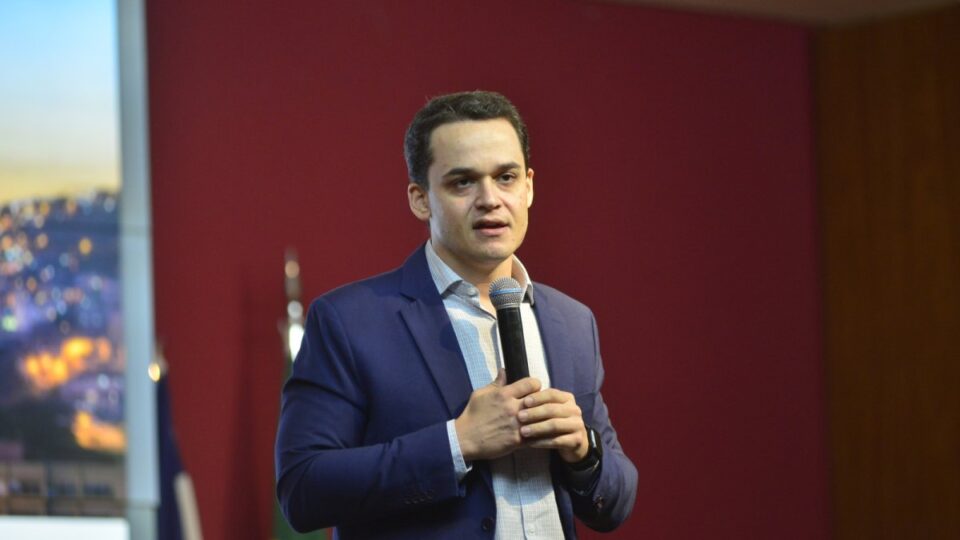 Pazolini lidera pesquisa para o governo do Espírito Santo em 2026