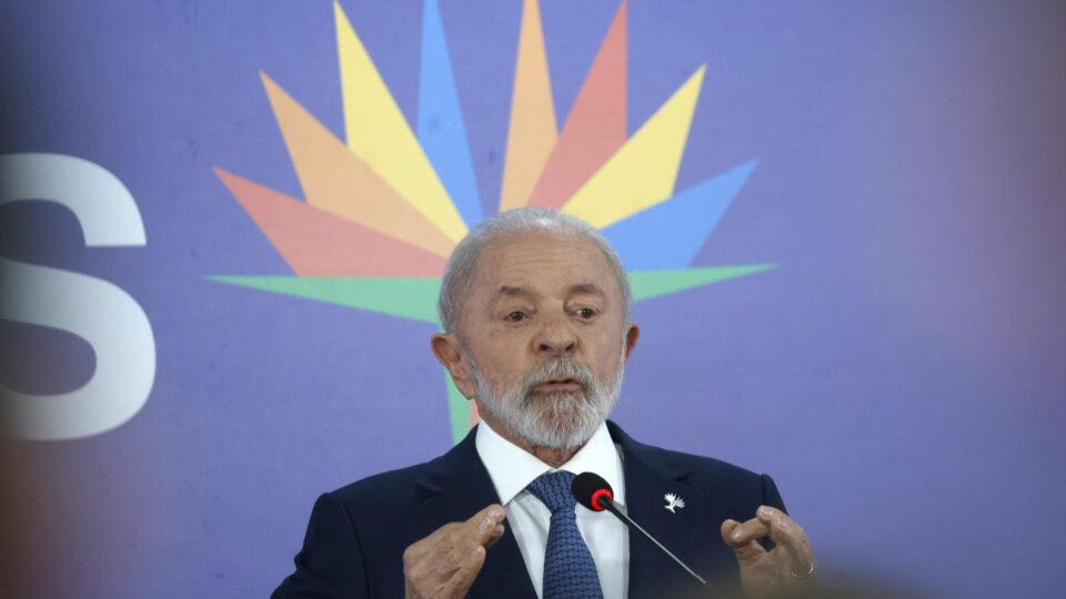 Governo Lula volta a acusar EUA de atacar soberania nacional