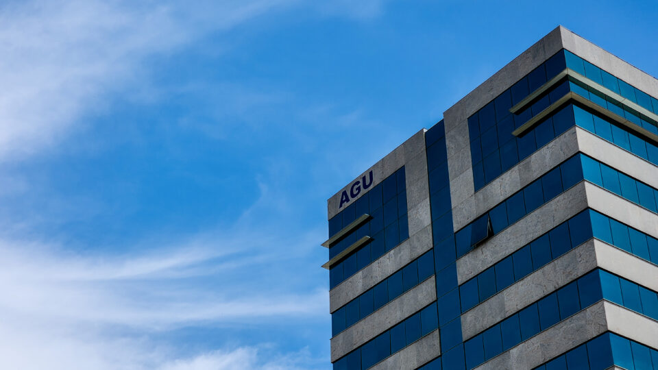 AGU paga R$ 2,34 bi em honorários em julho, para 12 mil servidores