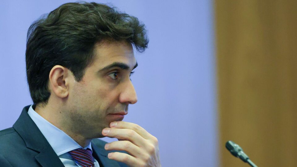 Após ataques em série, BC anuncia medidas para reforçar segurança do Pix