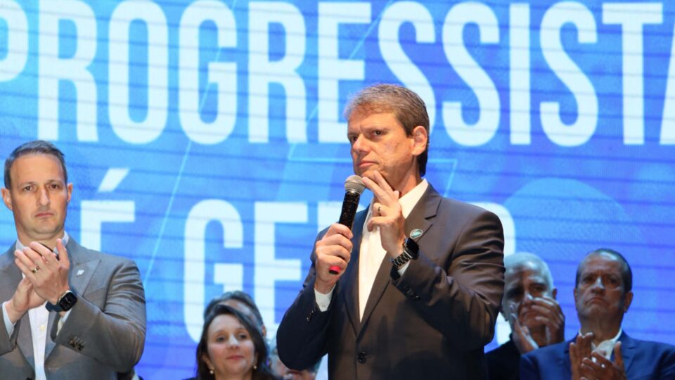 Tarcísio negocia anistia e Lula perde força em meio a julgamento de Bolsonaro