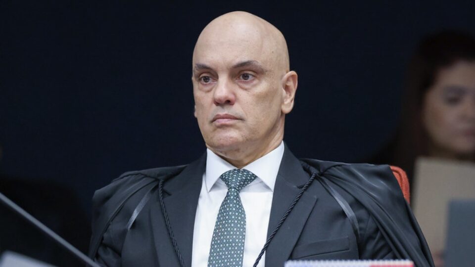 Moraes diz que Brasil “quase voltou a uma ditadura” e que Bolsonaro “não sabe perder eleição”