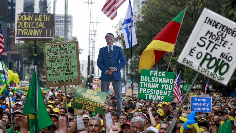 Após reunir milhares de manifestantes, direita reforça apelo pela anistia em meio ao julgamento de Bolsonaro 