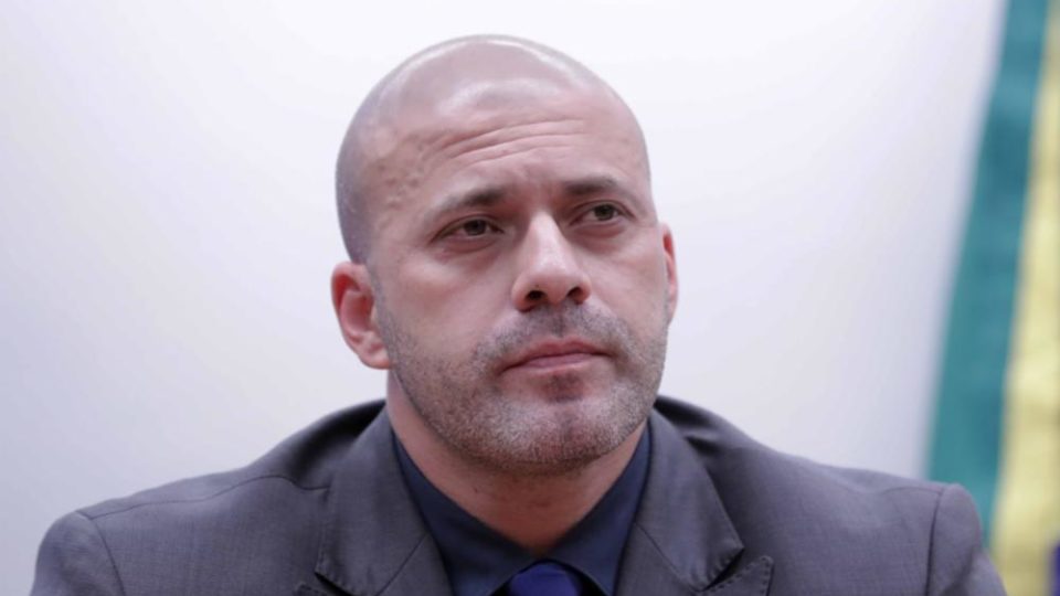 PGR recomenda redução de 113 dias na pena de Daniel Silveira