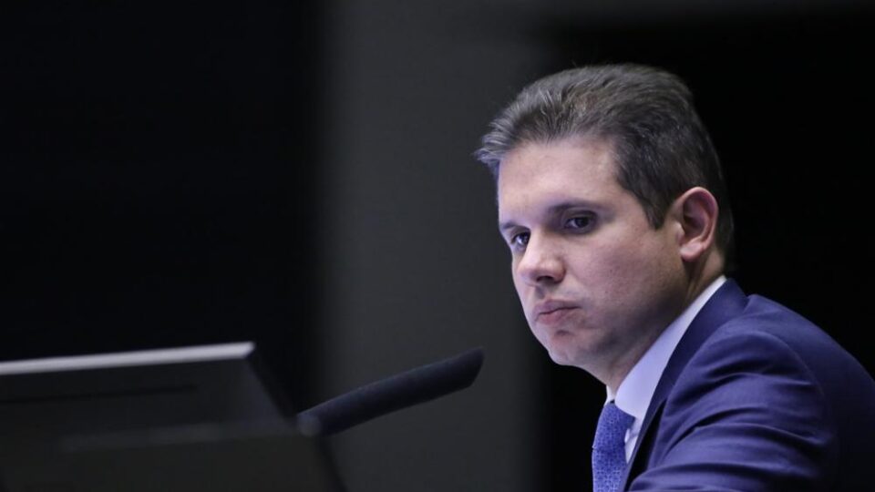 Câmara instala comissão para analisar PEC da Segurança Pública