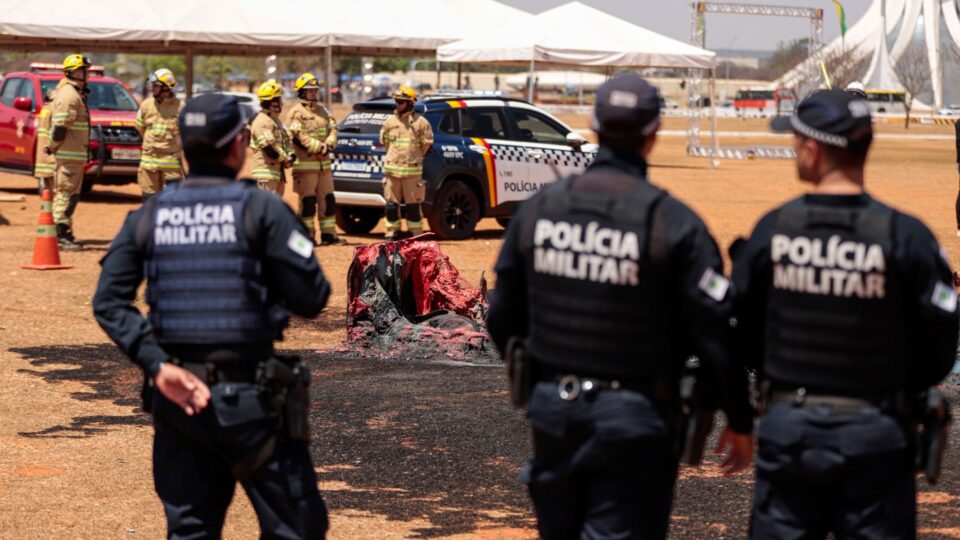 PM detém suspeito de provocar incêndio na Esplanada durante julgamento de Bolsonaro