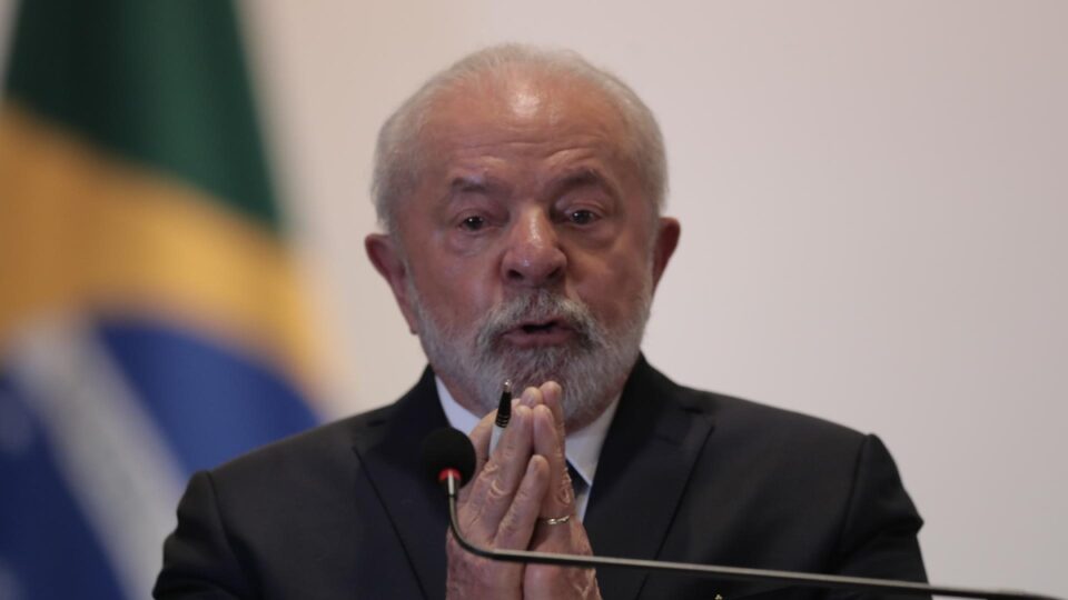 Lula pede a von der Leyen reforço no acordo entre União Europeia e Mercosul por causa de Trump