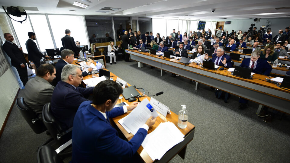 CPMI do INSS rejeita convocação de irmão de Lula para prestar depoimento
