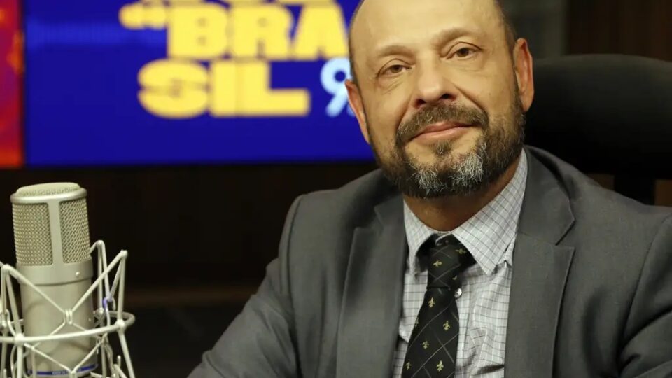 Sem dinheiro, governo interrompe programa que acelerava análises no INSS